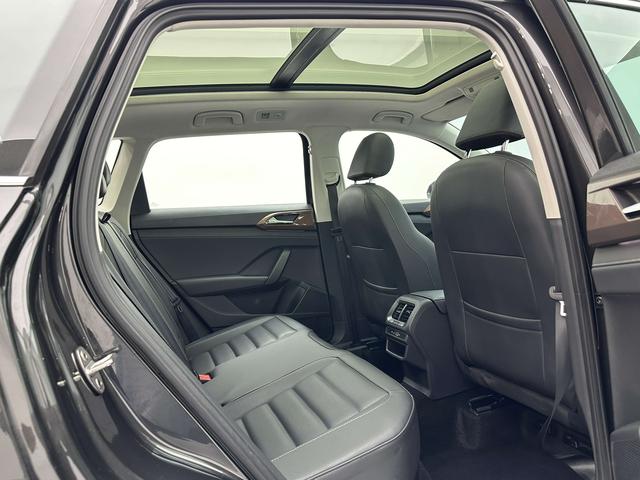 Volkswagen Tharu 2022 330TSI 4WD Flagship