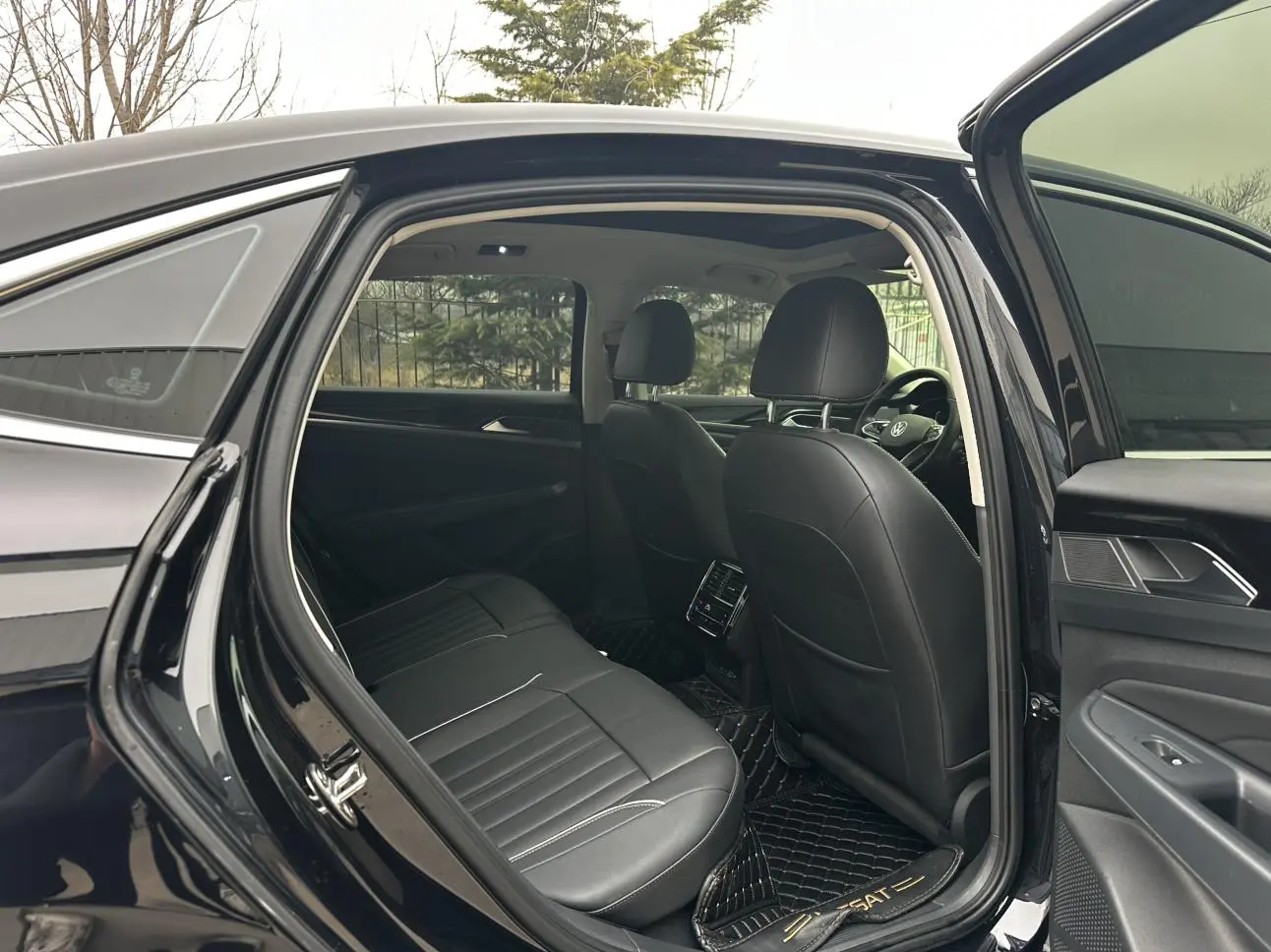 Volkswagen Passat 2022 330TSI Elite