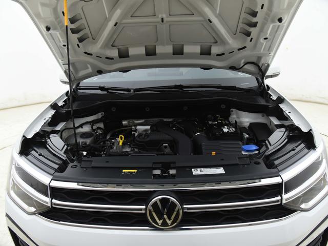 Volkswagen Tharu 2024 300TSI 2WD full moon