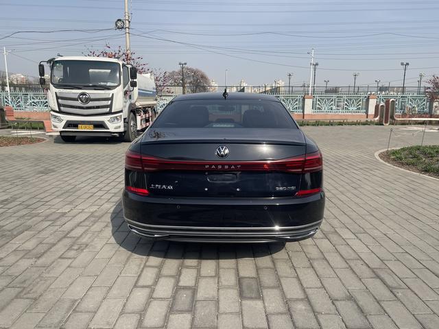 Volkswagen Passat 2023 Facelift 280TSI Business