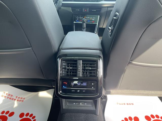 Volkswagen Passat 2023 Facelift 280TSI Business