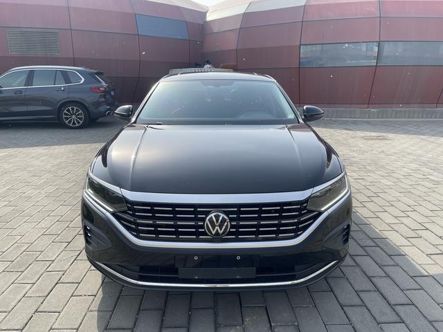 Volkswagen Passat 2023 Facelift 280TSI Business