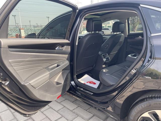Volkswagen Passat 2023 Facelift 280TSI Business