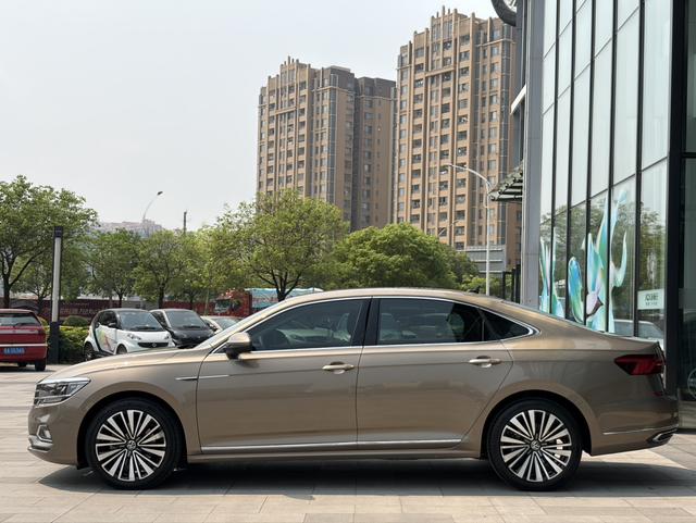 Volkswagen Passat 2020 Facelift 330TSI Luxury China VI