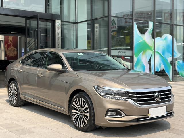 Volkswagen Passat 2020 Facelift 330TSI Luxury China VI