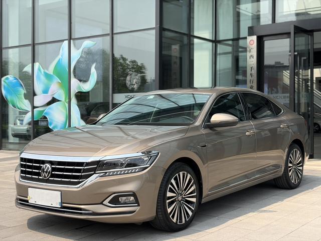 Volkswagen Passat 2020 Facelift 330TSI Luxury China VI