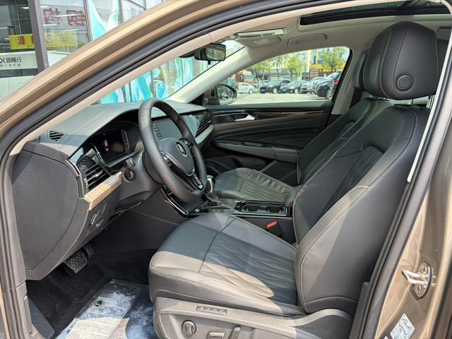 Volkswagen Passat 2020 Facelift 330TSI Luxury China VI