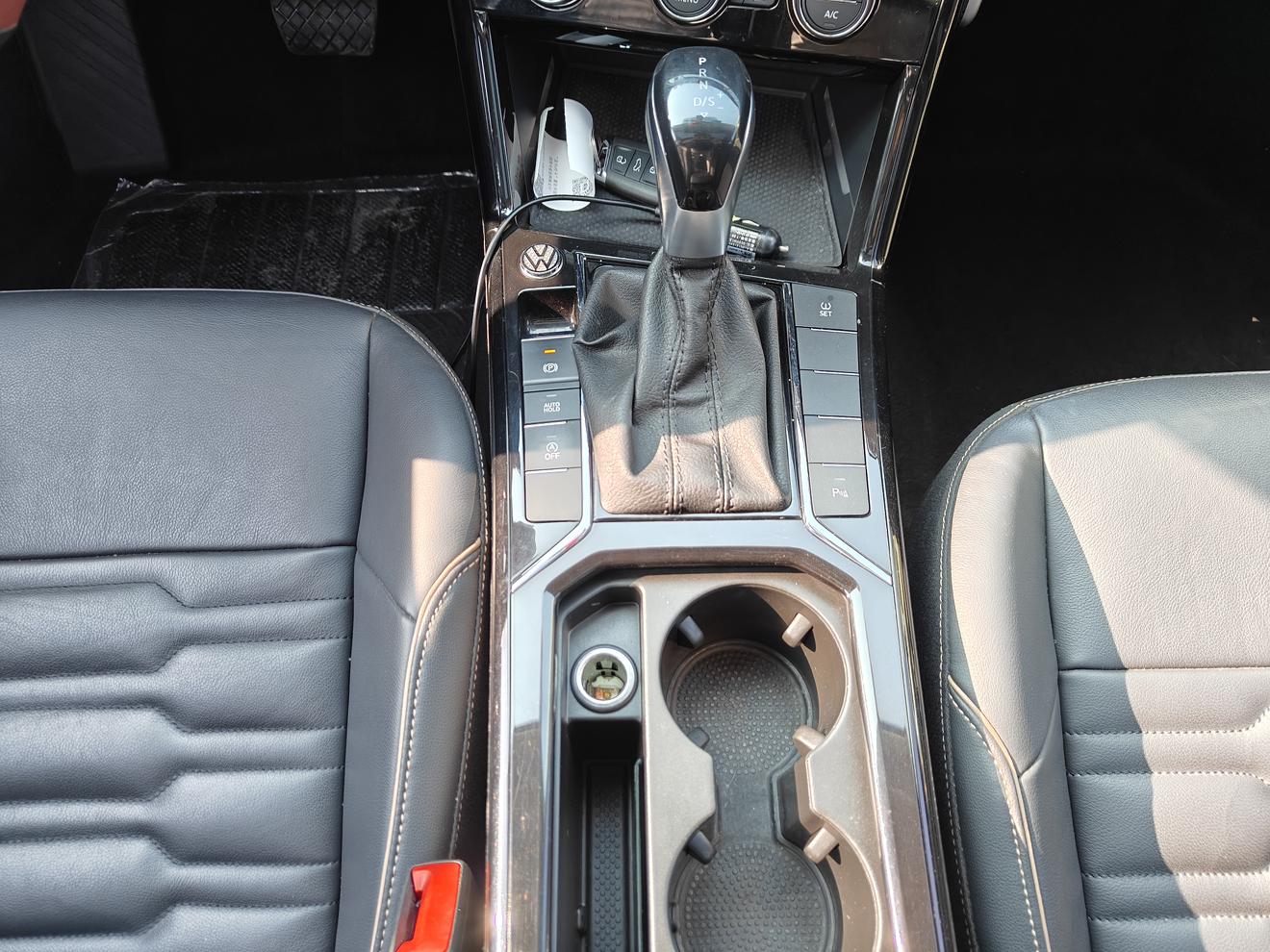 Volkswagen Passat 2019 330TSI Elite China VI