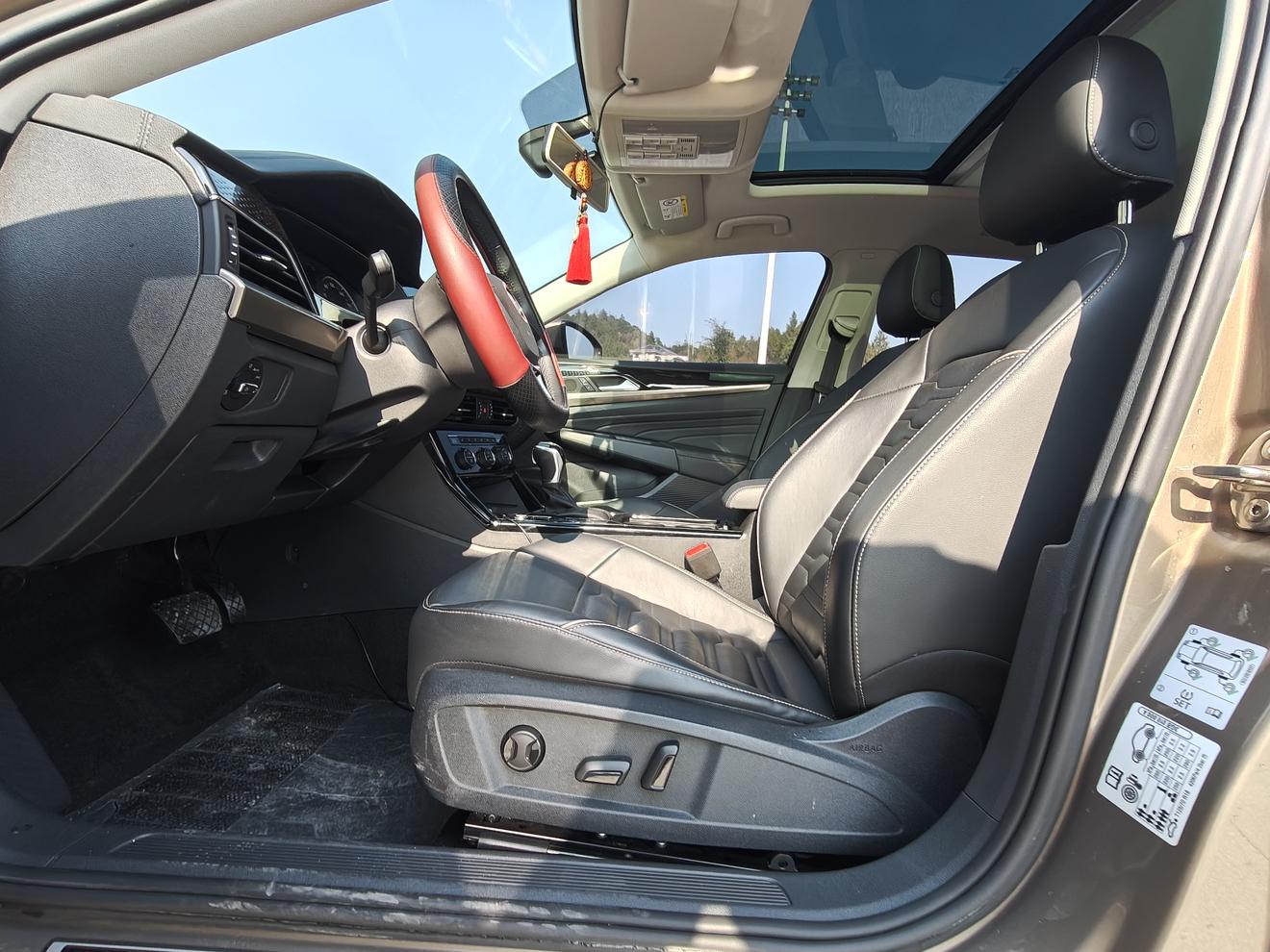 Volkswagen Passat 2019 330TSI Elite China VI