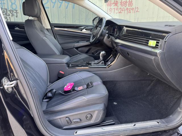 Volkswagen Passat 2022 330TSI Star null Luxury