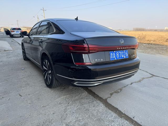 Volkswagen Passat 2022 330TSI Star null Luxury