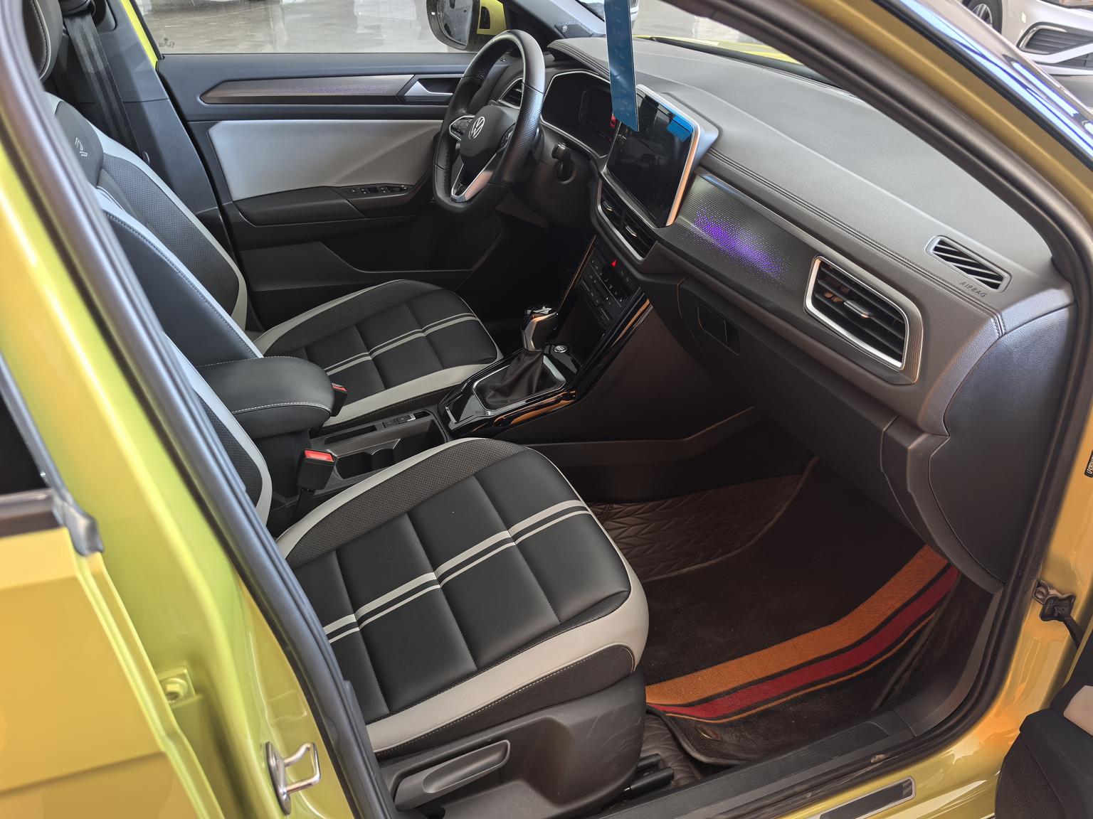 Volkswagen T-Roc 2023 300TSI DSG Star