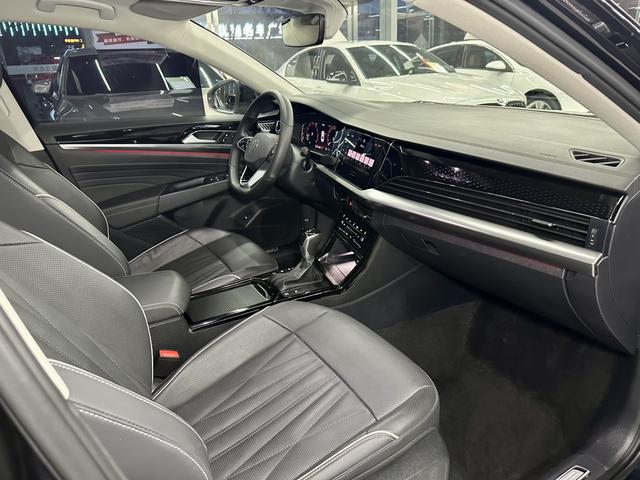 Volkswagen Passat 2023 330TSI Star null Luxury