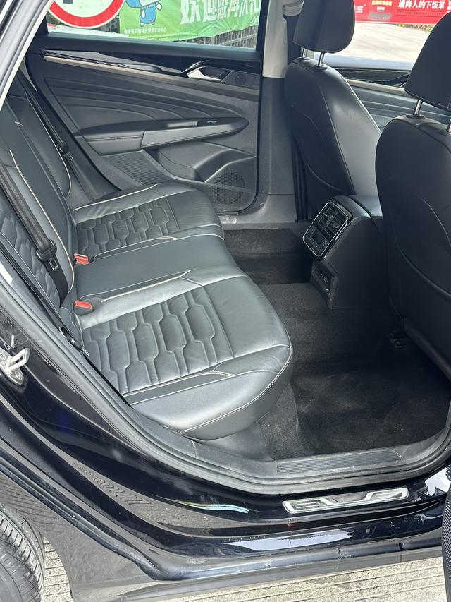 Volkswagen Passat 2021 330TSI Elite