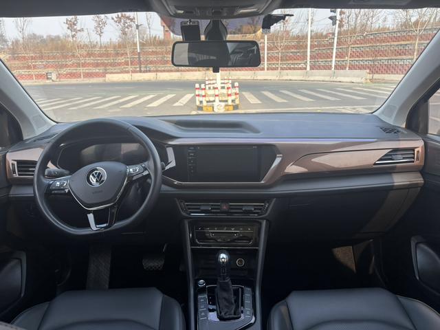 Volkswagen Tharu 2022 280TSI 2WD Luxury