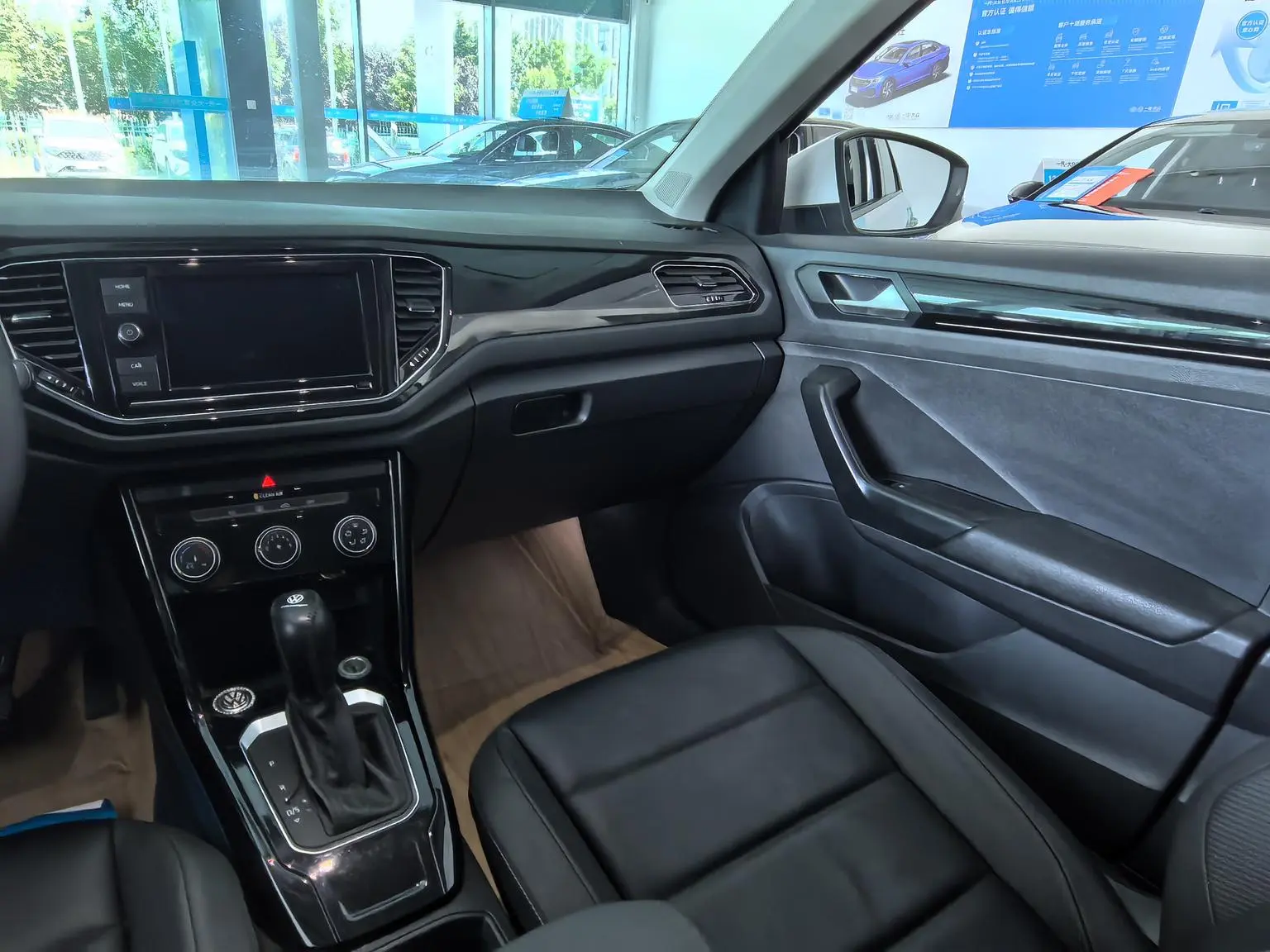 Volkswagen T-Roc 2019 280TSI DSG 2WD Comfort China VI