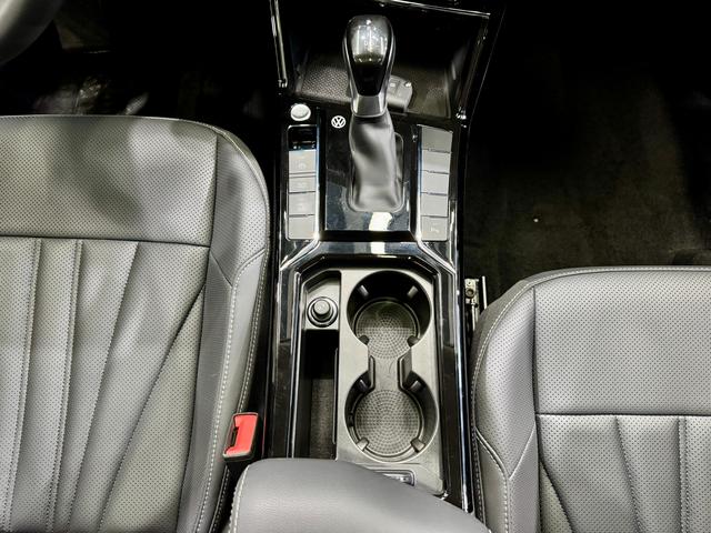 Volkswagen Passat 2024 Outstanding 380TSI Dragon Soaring