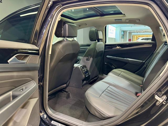 Volkswagen Passat 2024 Outstanding 380TSI Dragon Soaring