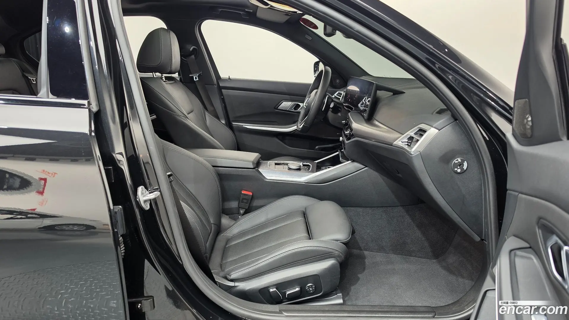 BMW 3-Series 320i M Sport 2023
