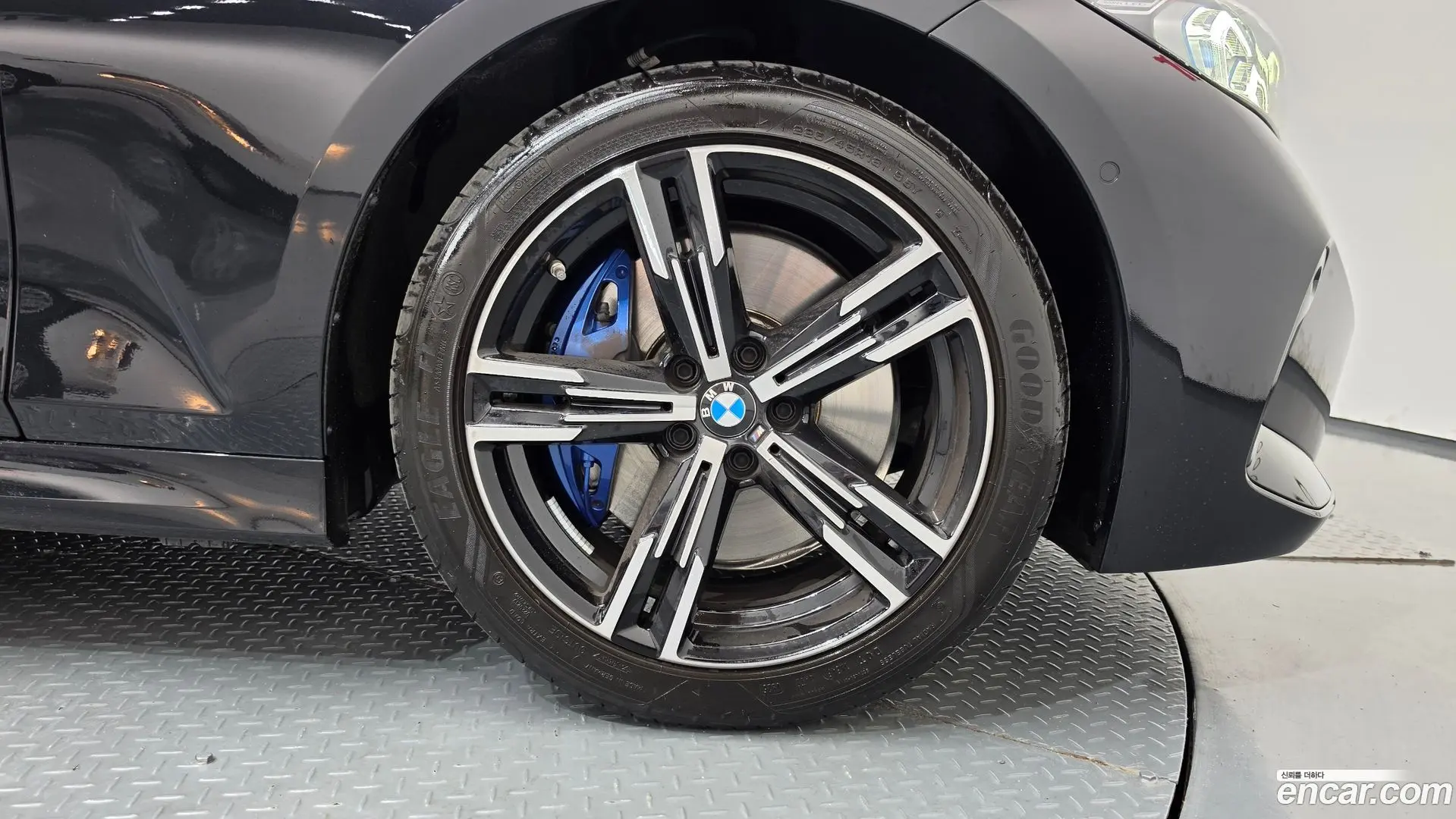 BMW 3-Series 320i M Sport 2023
