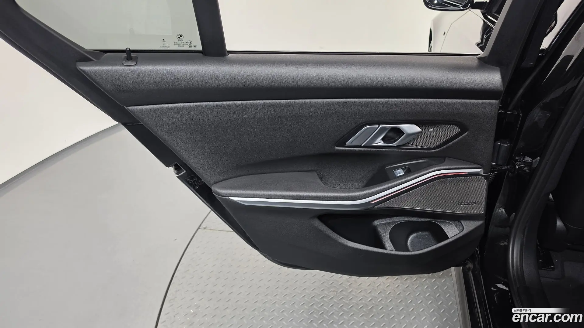 BMW 3-Series 320i M Sport 2023