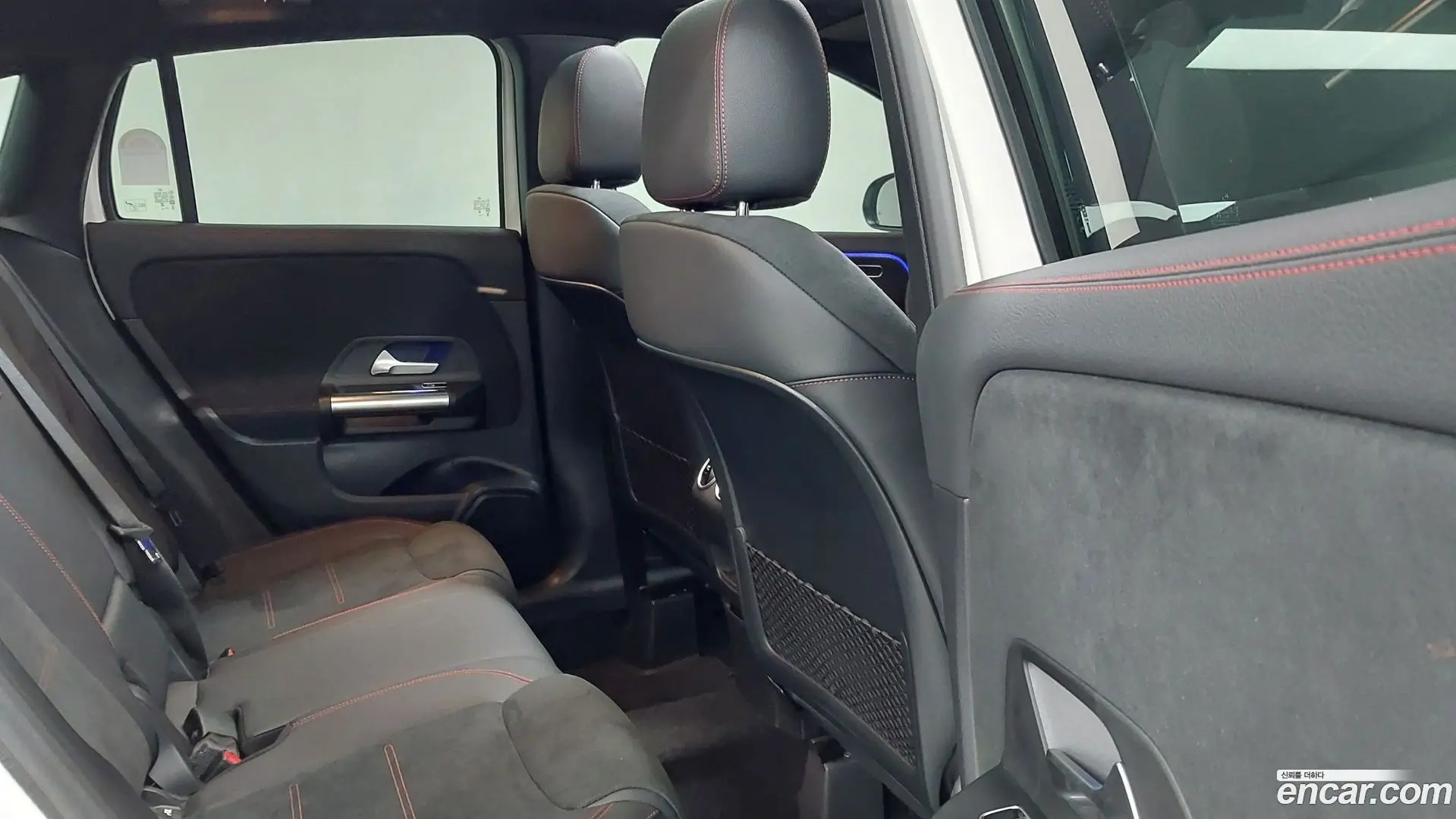 Mercedes-Benz GLA-Class GLA250 4MATIC 2023