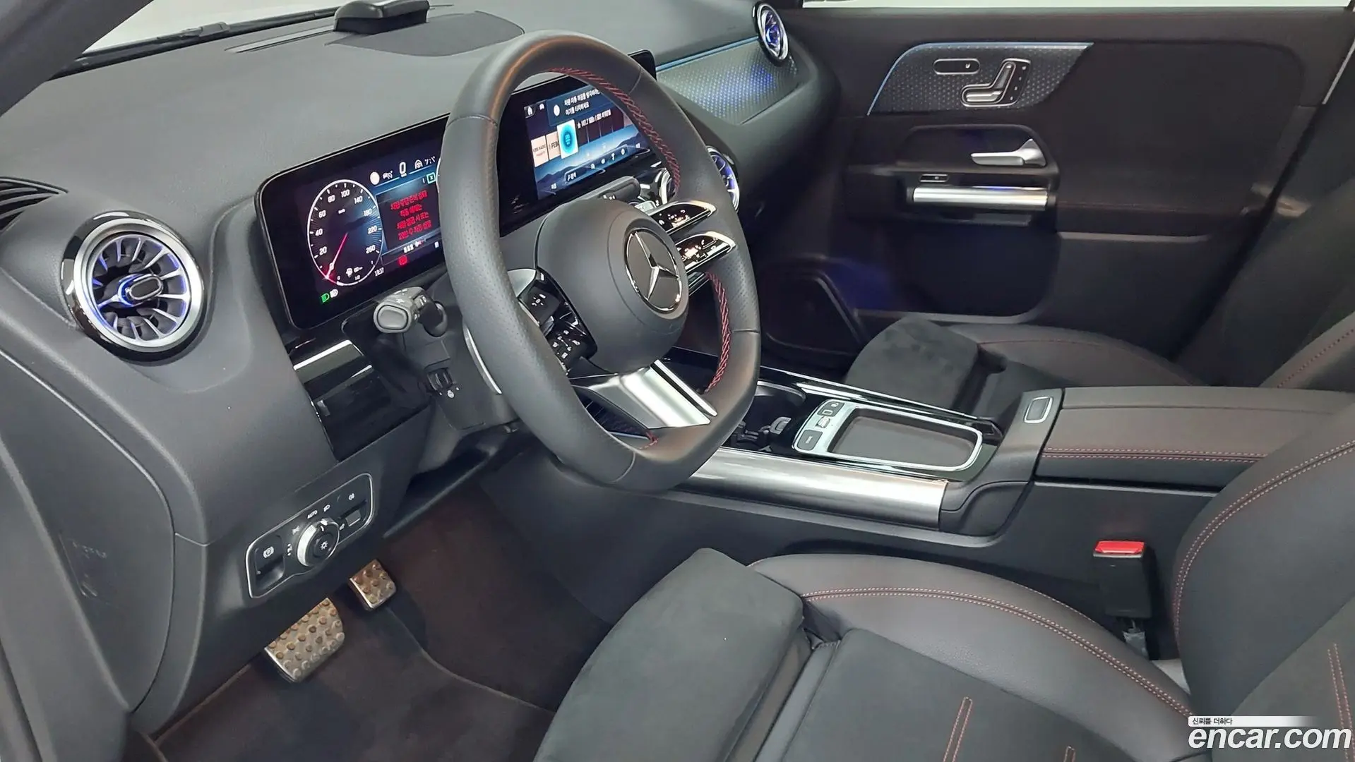 Mercedes-Benz GLA-Class GLA250 4MATIC 2023
