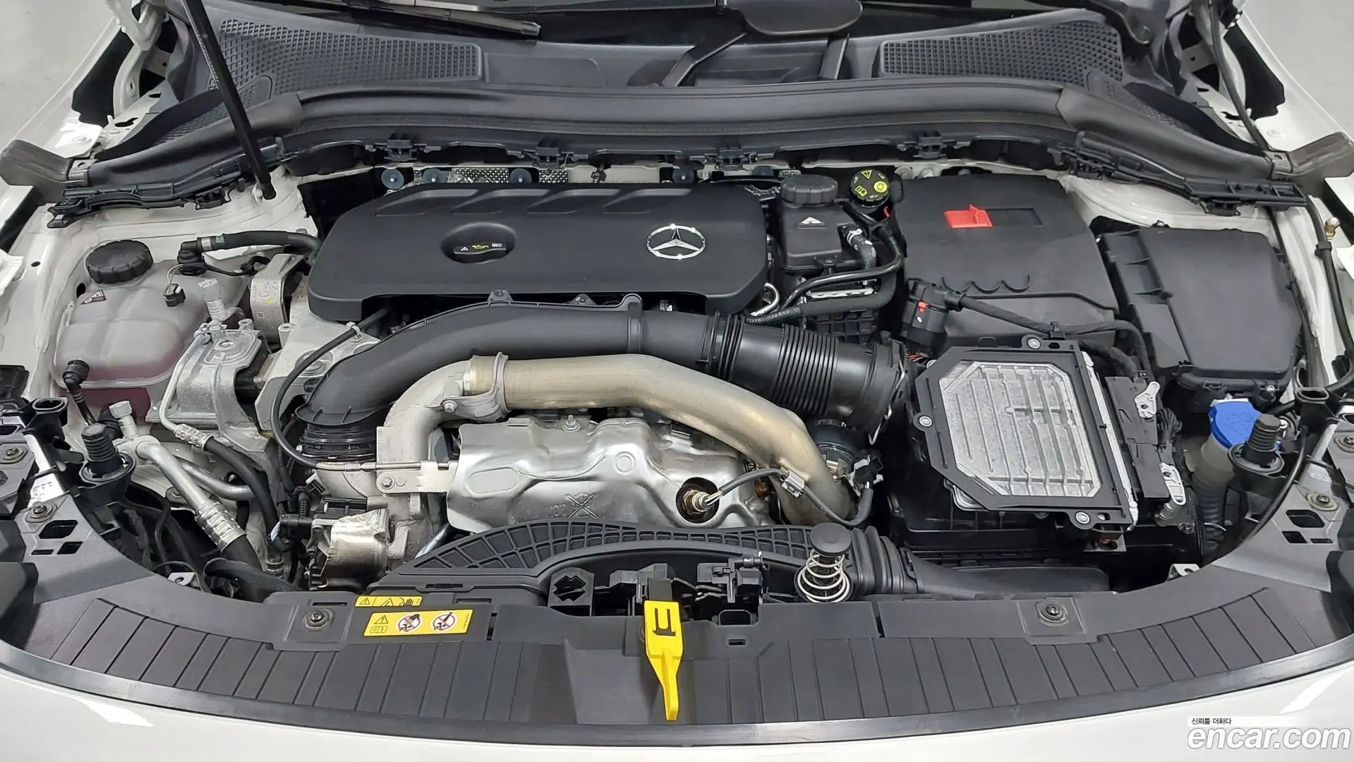 Mercedes-Benz GLA-Class GLA250 4MATIC 2023