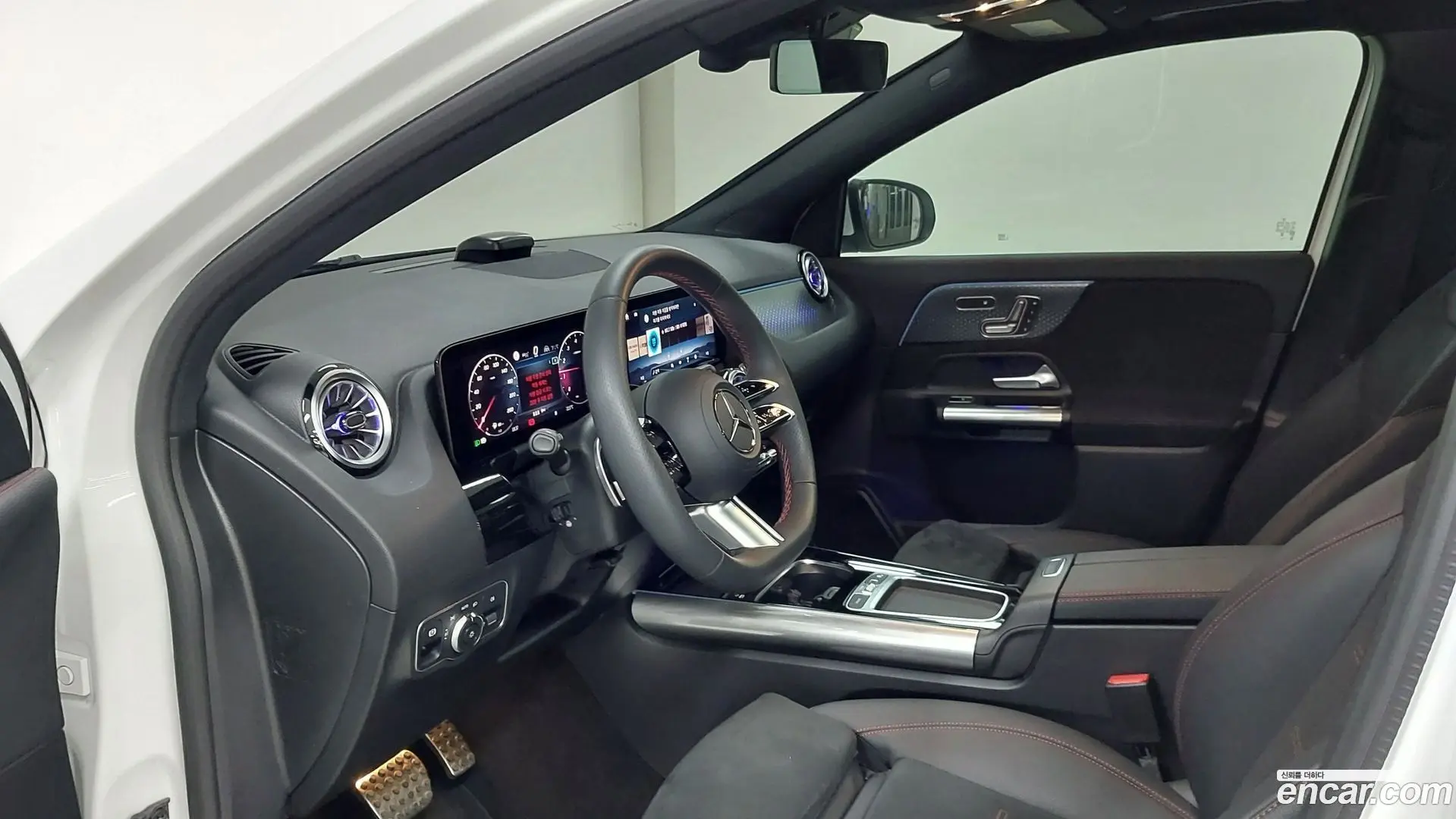 Mercedes-Benz GLA-Class GLA250 4MATIC 2023