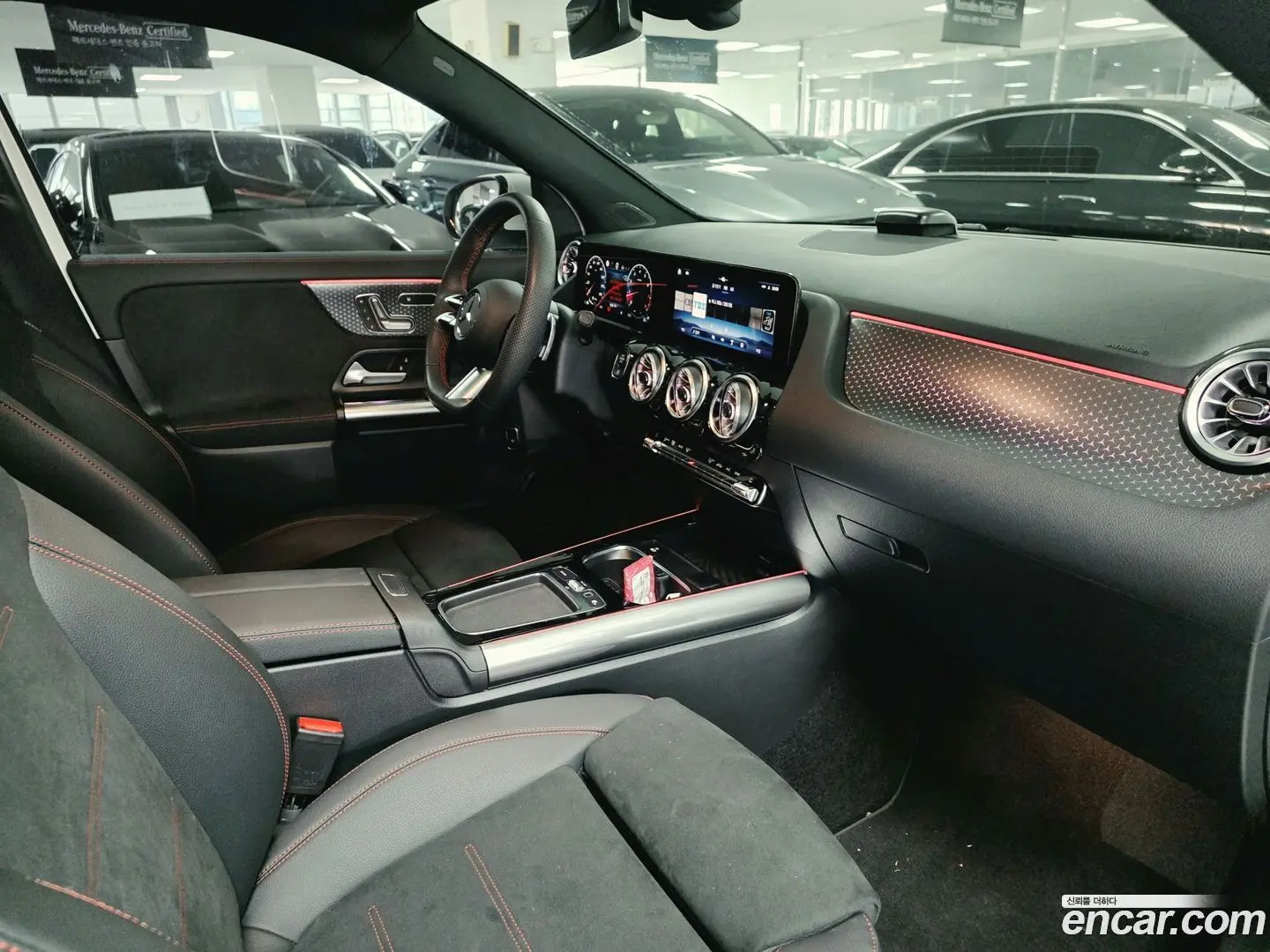 Mercedes-Benz GLA-Class GLA250 4MATIC 2023