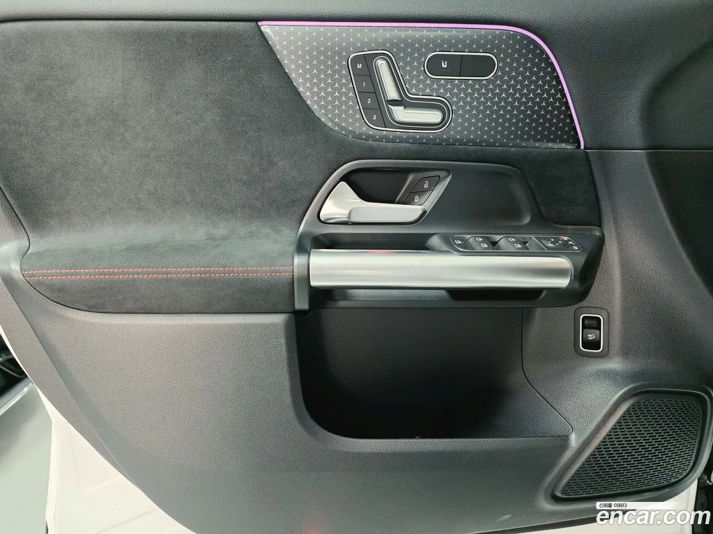 Mercedes-Benz GLA-Class GLA250 4MATIC 2023
