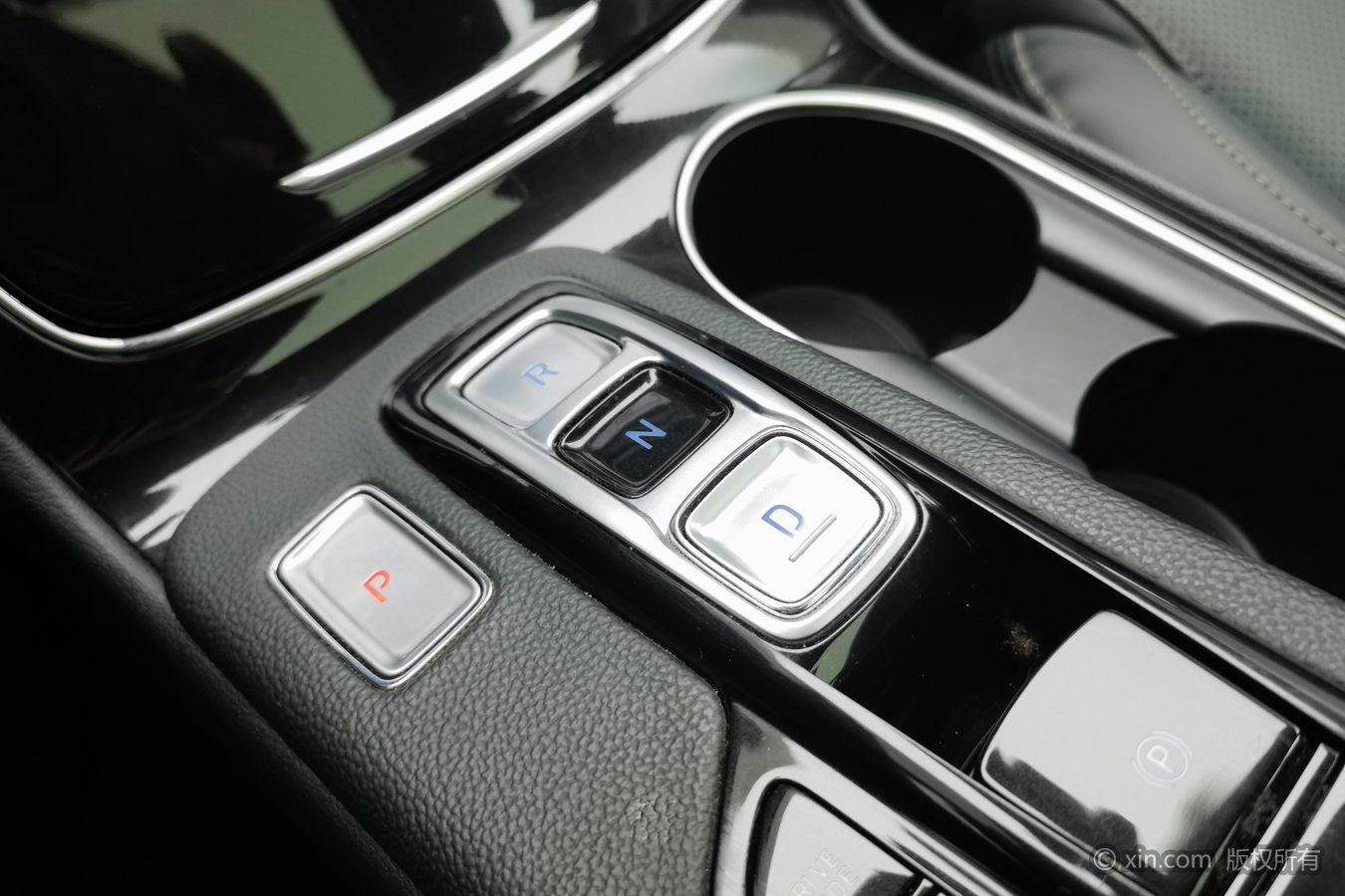 Hyundai 2020 380 TGDi DLX Auto 2WD Smart Premium PLUS