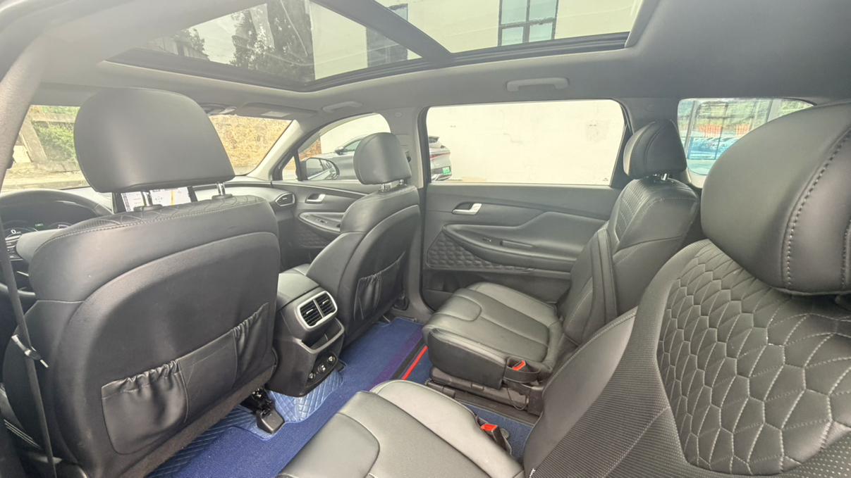 Hyundai 2020 380 TGDi DLX Auto 2WD Smart Premium PLUS