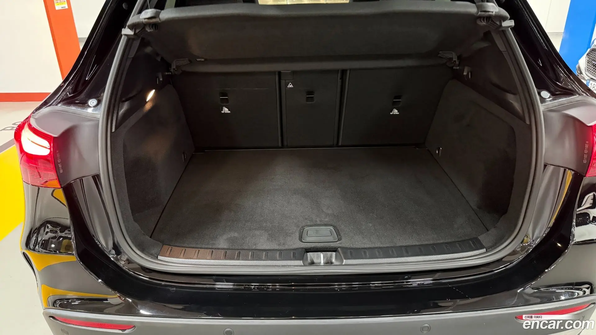 Mercedes-Benz GLA-Class GLA250 4MATIC 2023