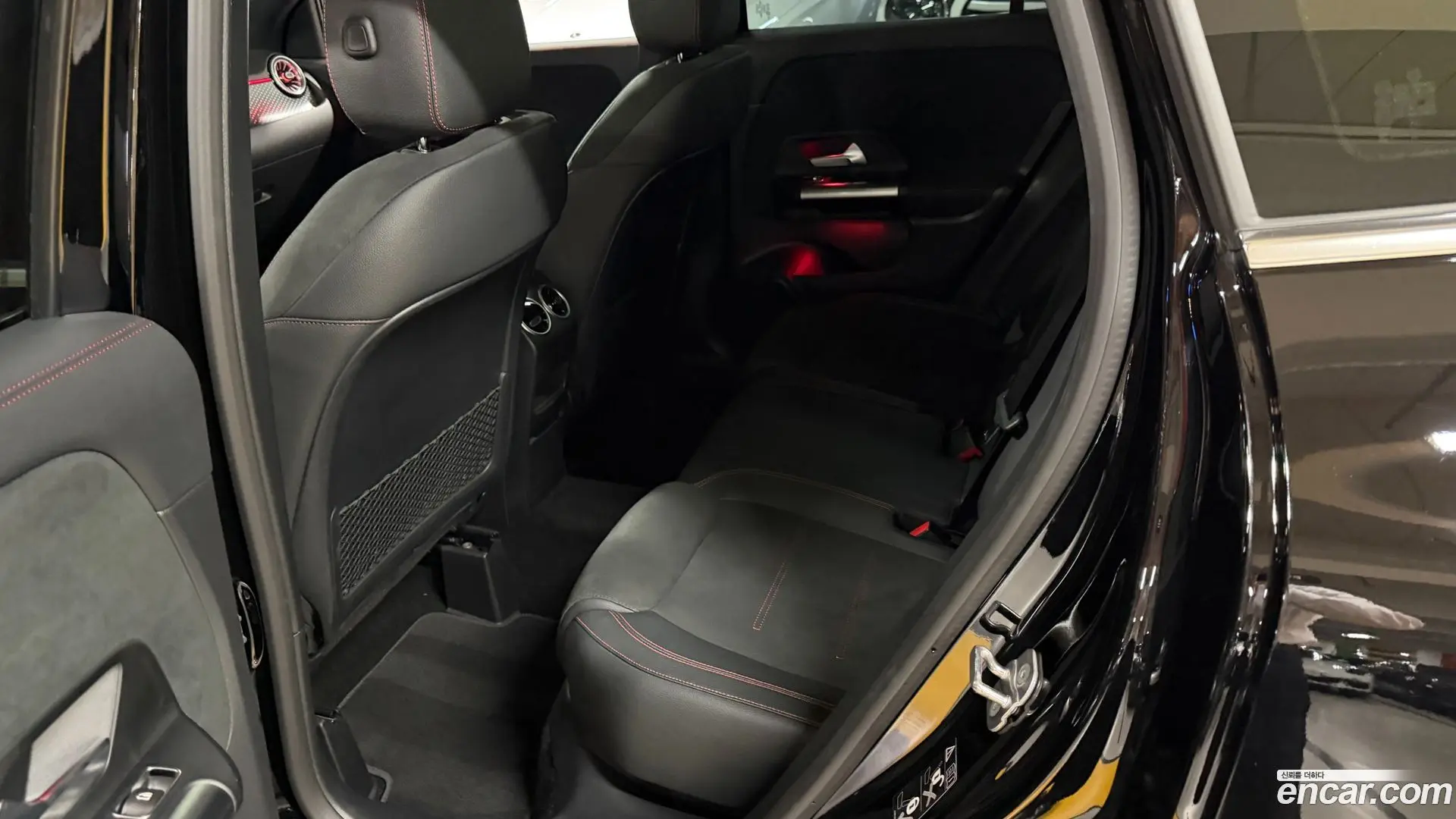 Mercedes-Benz GLA-Class GLA250 4MATIC 2023