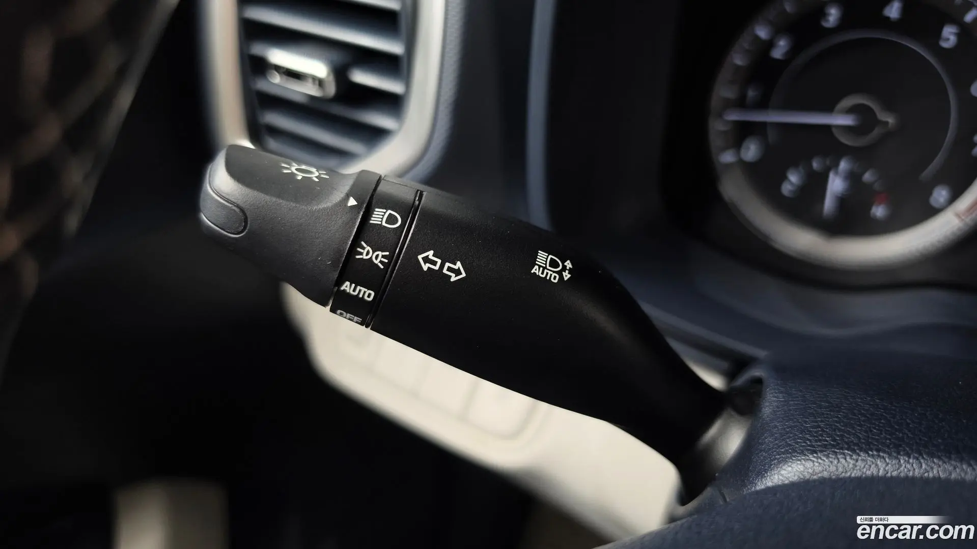 Hyundai Venue 1.6 Modern 2019