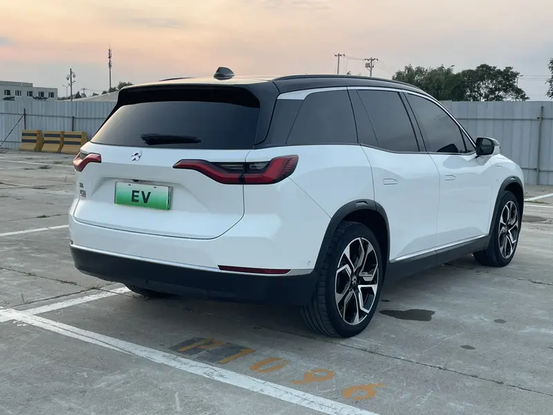 NIO ES8 2020 model 580KM baseline version seven seats
