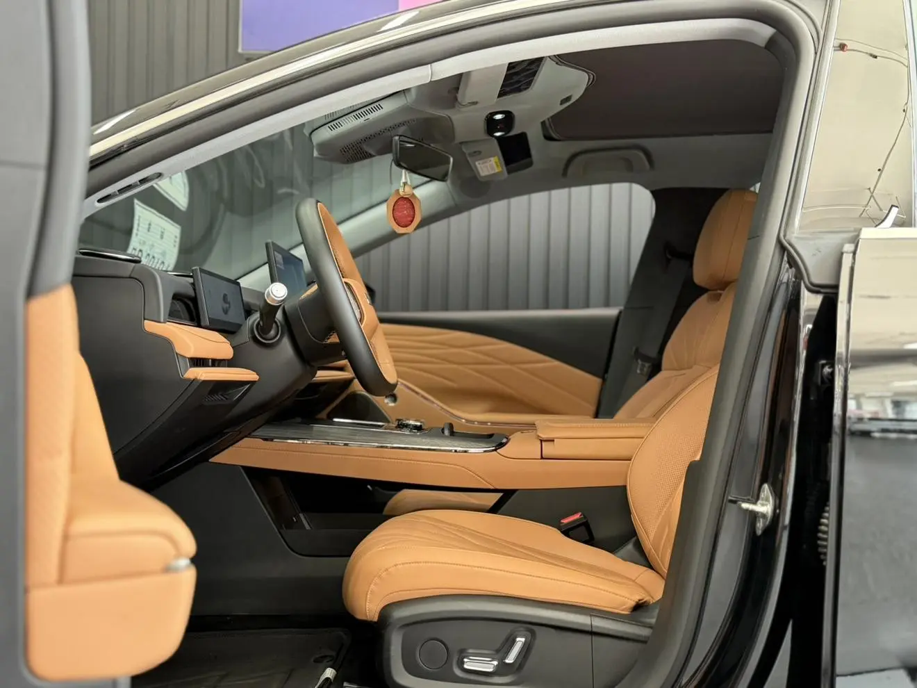 Geely Galaxy Galaxy Star Shine 8 PHEV 2025 130km EM-i Premium Plus