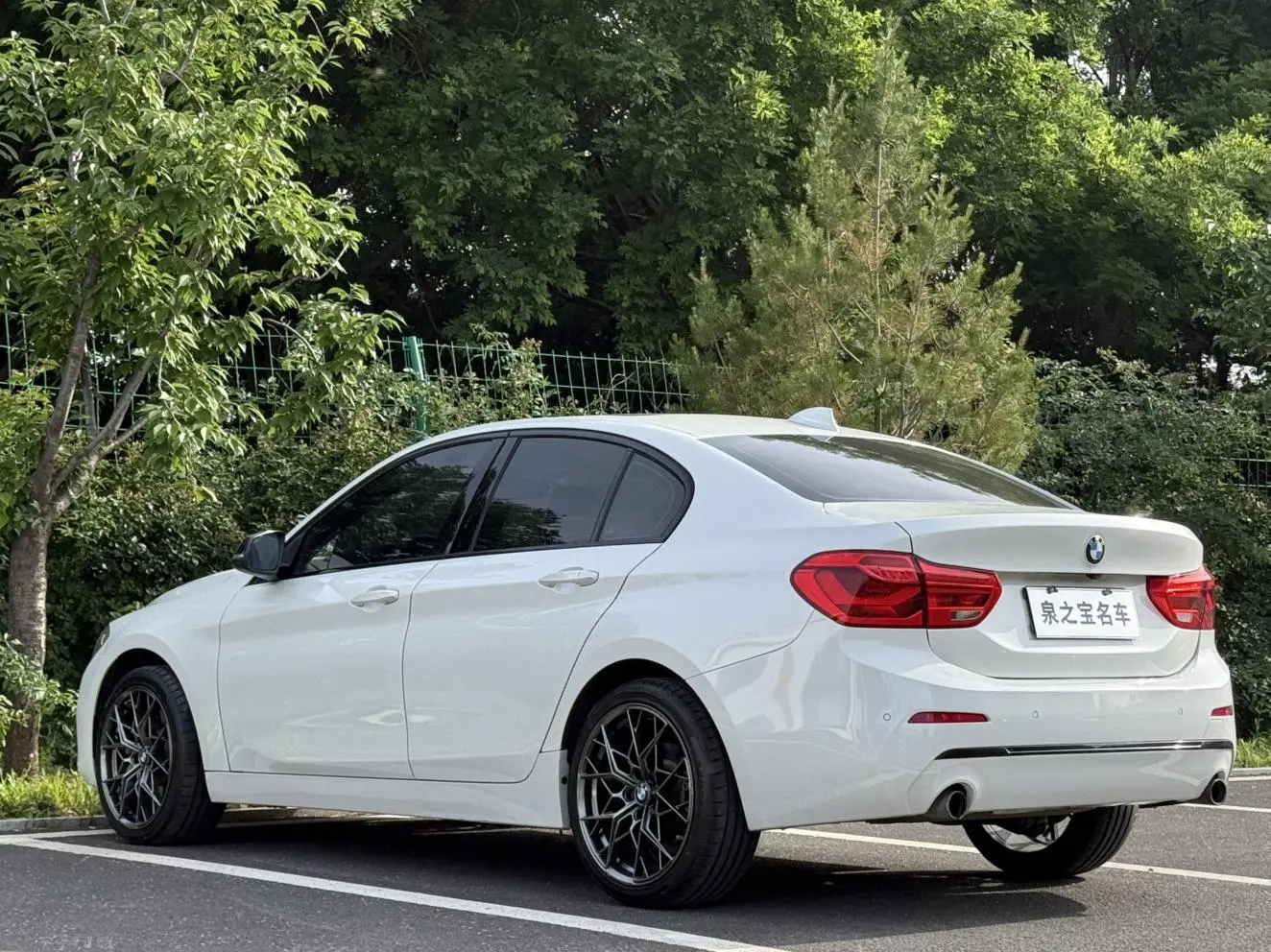 BMW 1 Series 2018 120i Design Package
