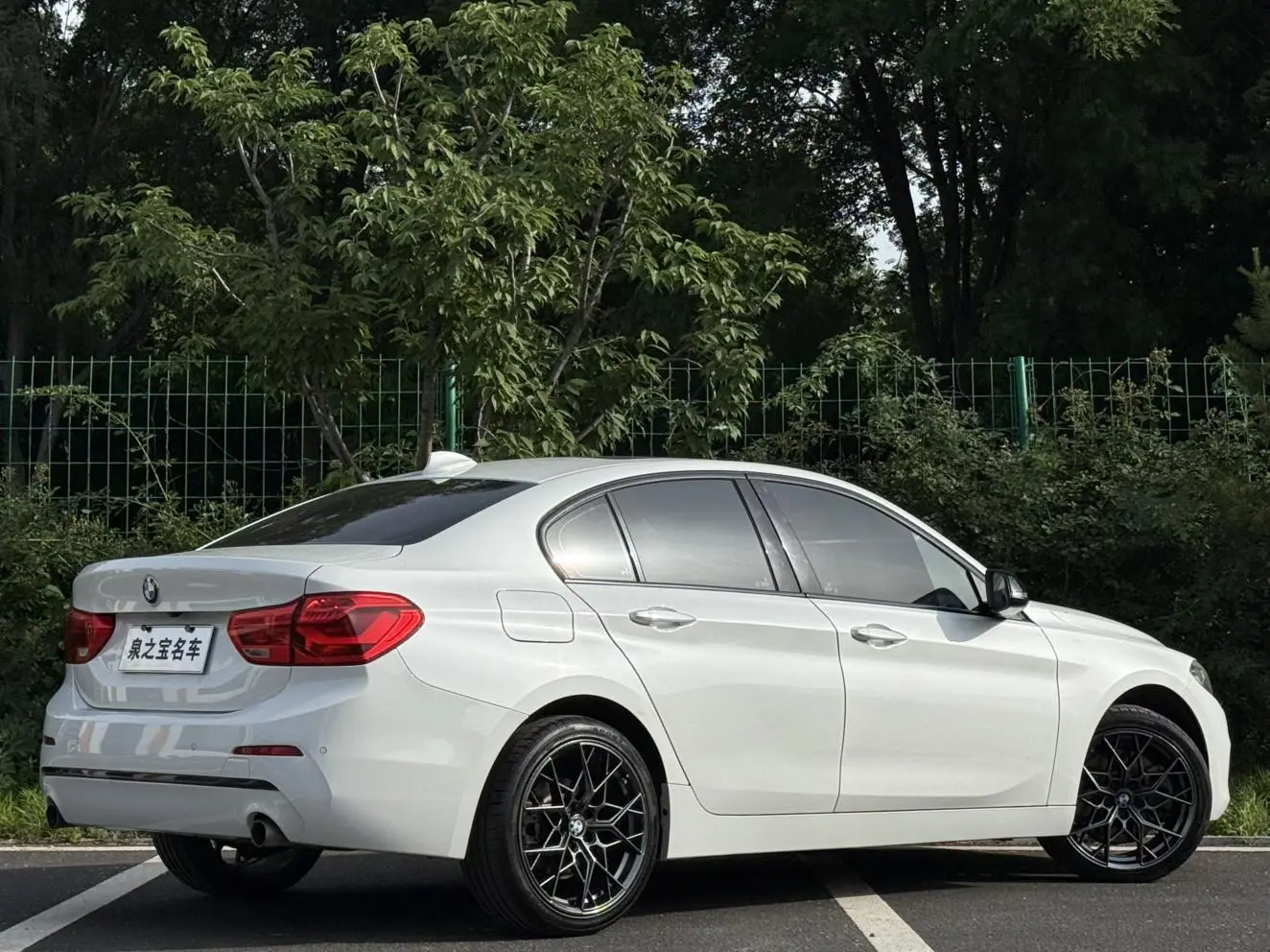 BMW 1 Series 2018 120i Design Package
