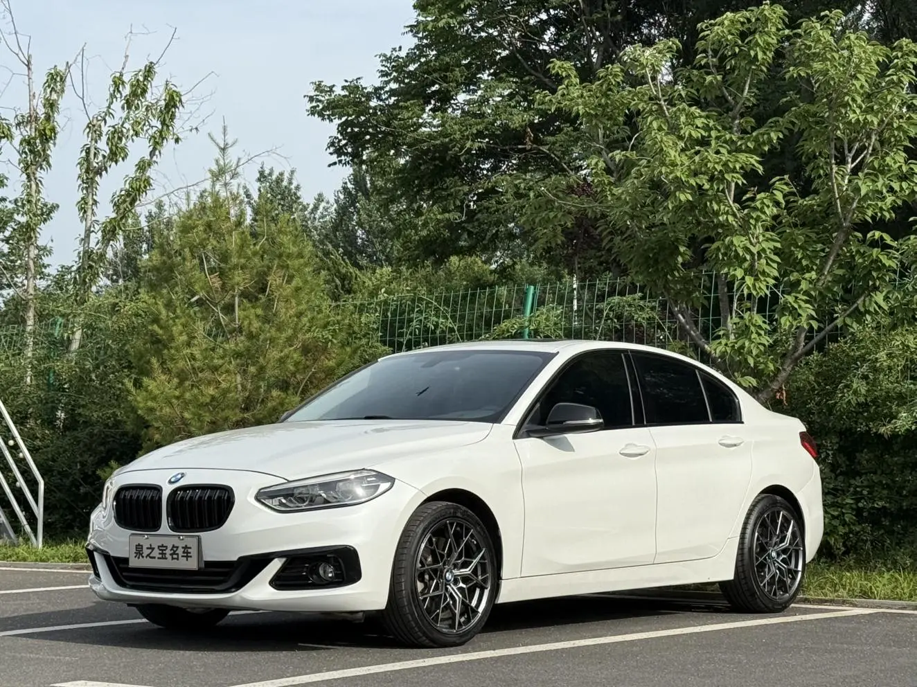 BMW 1 Series 2018 120i Design Package