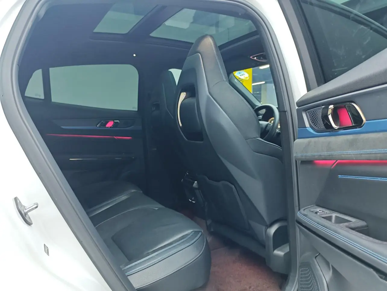 Lynk & Co 05 EM-P 2021 PHEV 1.5TD HALO