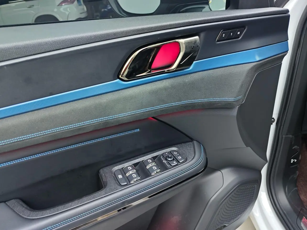 Lynk & Co 05 EM-P 2021 PHEV 1.5TD HALO