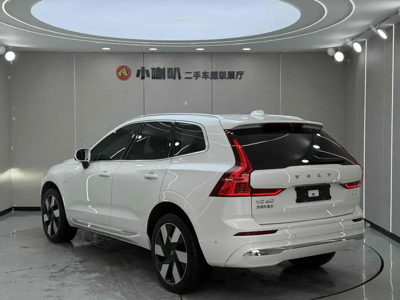 Volvo XC60 PHEV 2024 T8 four-wheel drive long range Zhiyuan luxury version