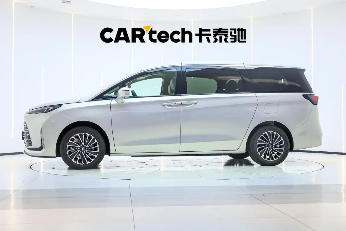Buick GL8 PHEV 2025 1.5T Premium Plus