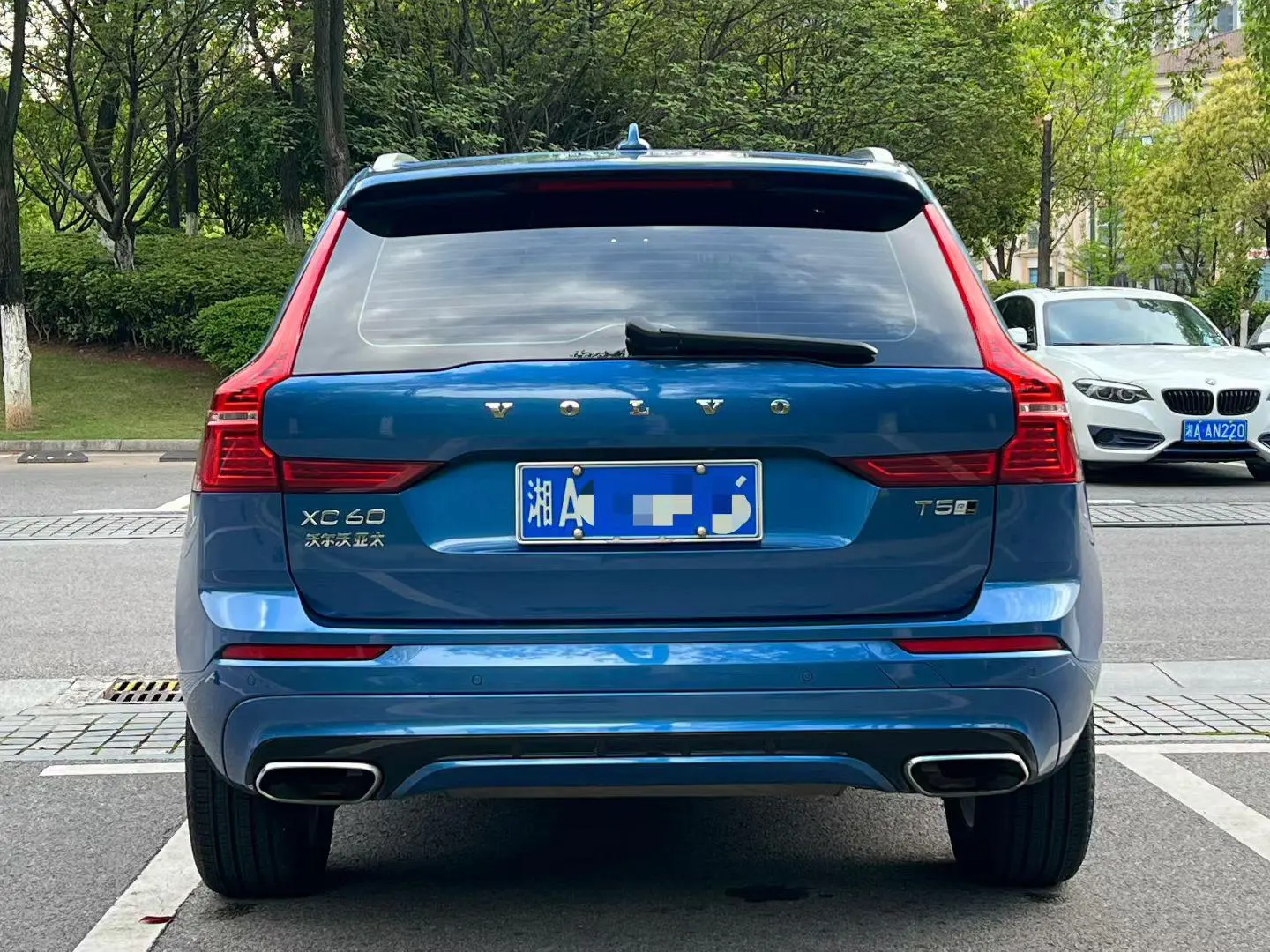 Volvo XC60 2019 T5 4WD Smart Sport China VI