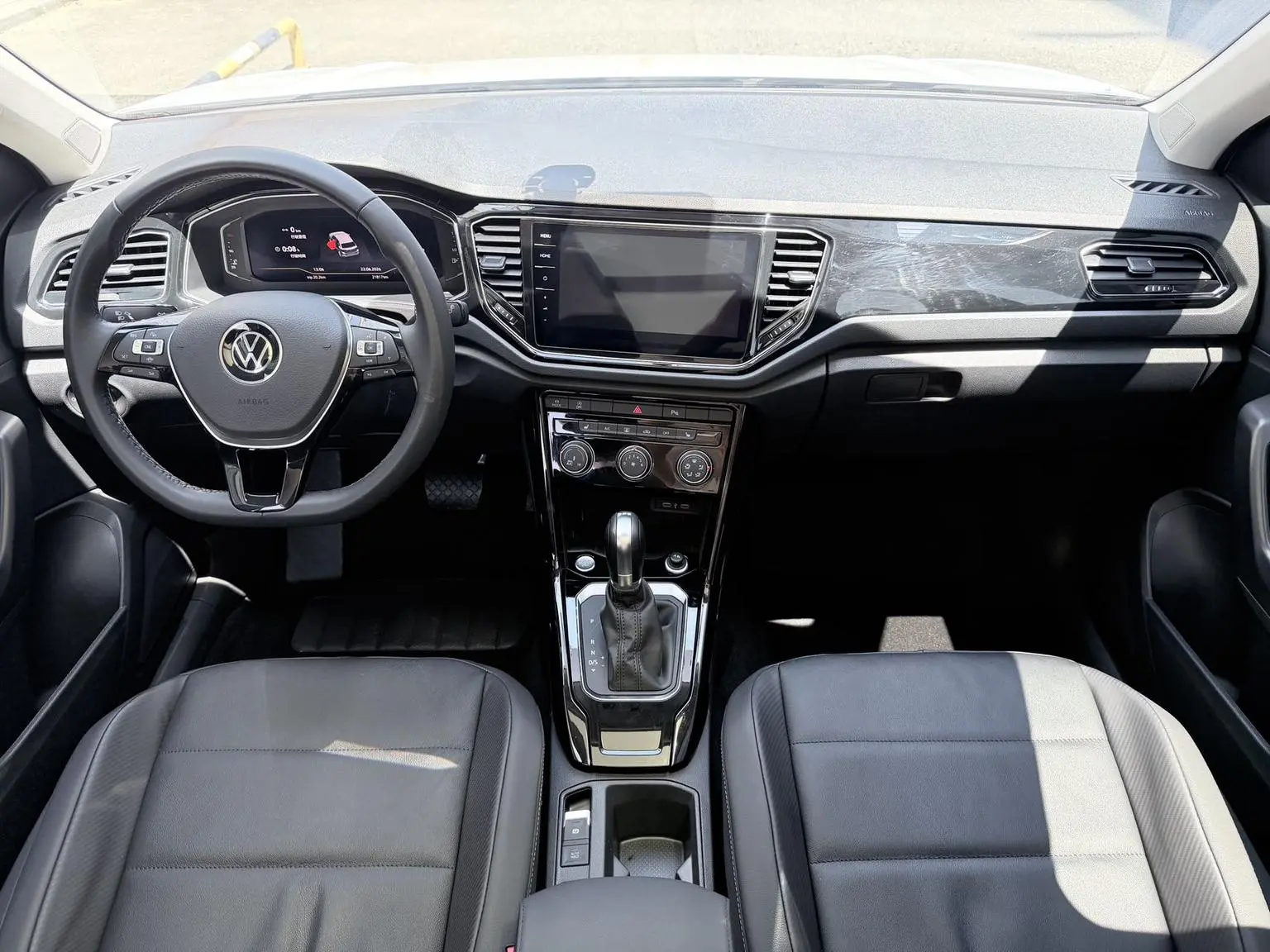 Volkswagen T-Roc 2022 280TSI DSG 2WD PLUS