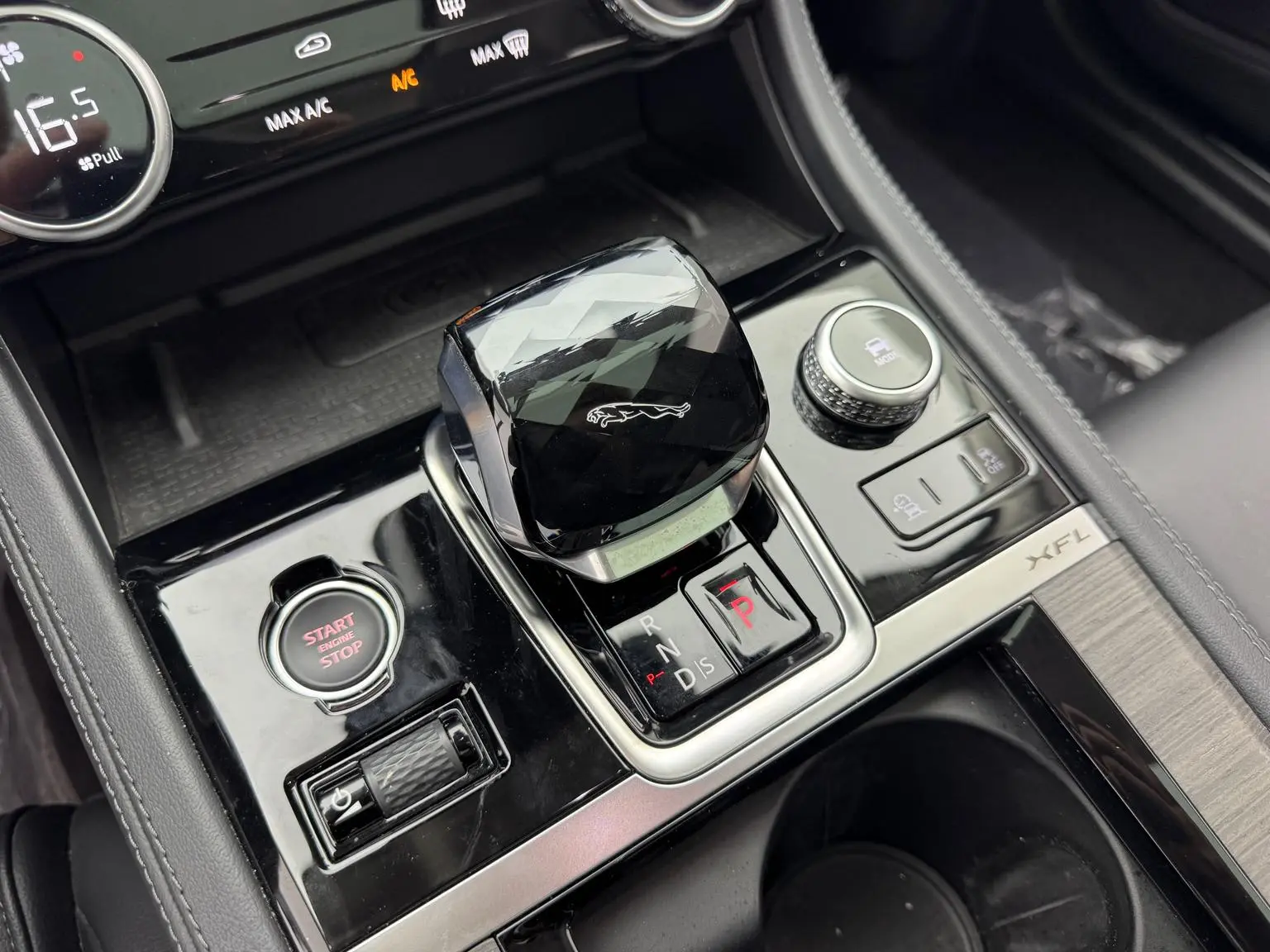 Jaguar XFL 2021 2.0T P200 2WD Luxury