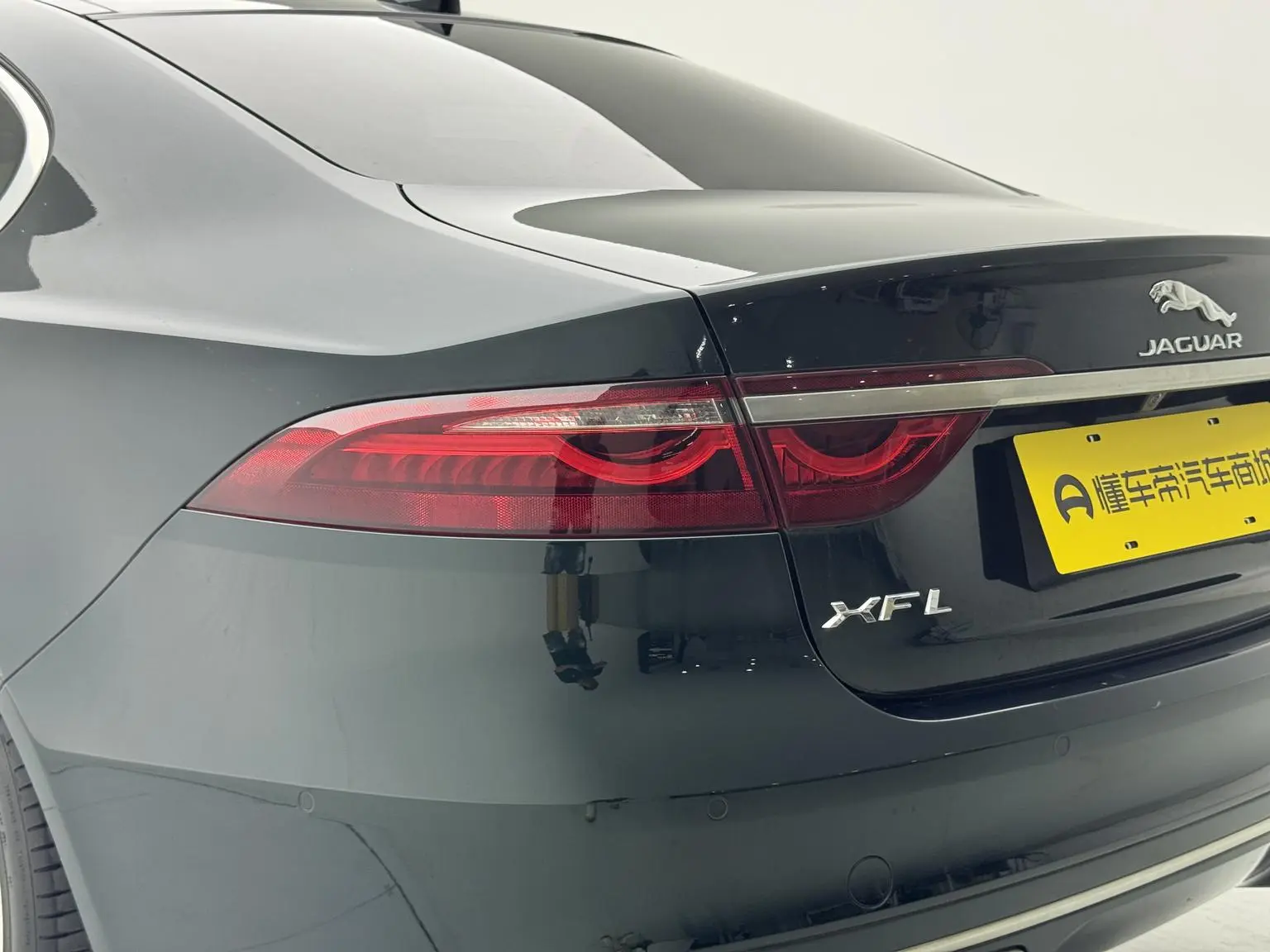 Jaguar XFL 2021 2.0T P200 2WD Luxury