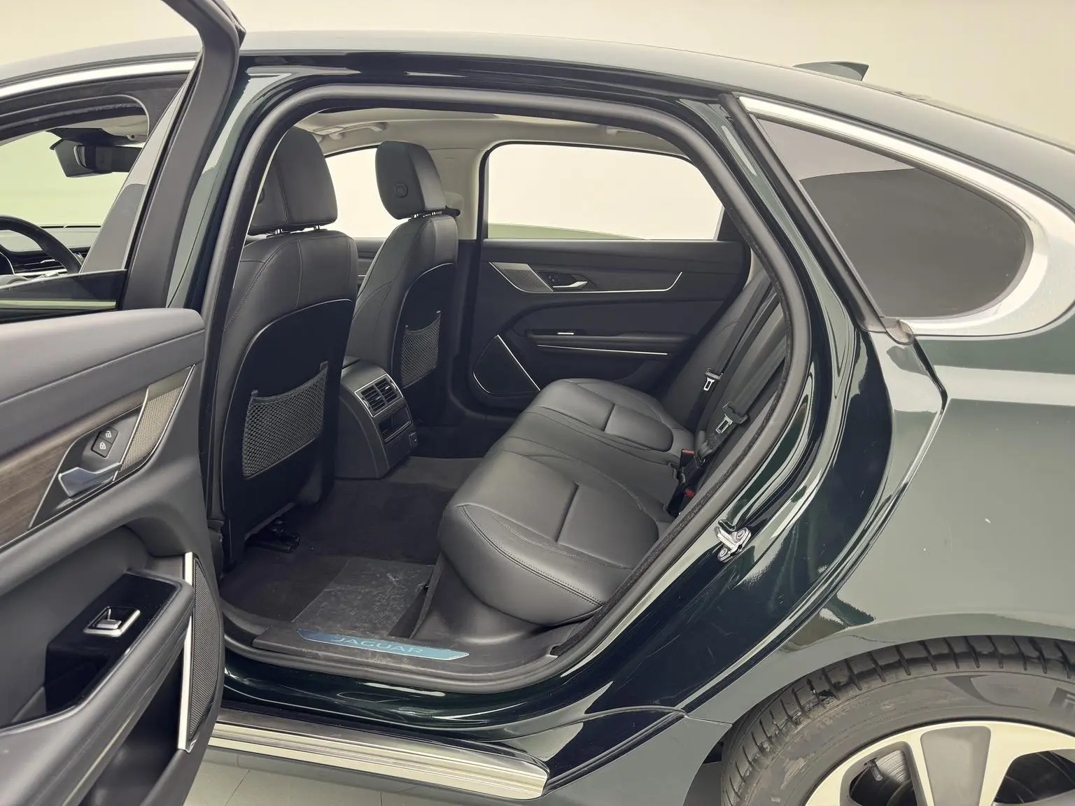 Jaguar XFL 2021 2.0T P200 2WD Luxury